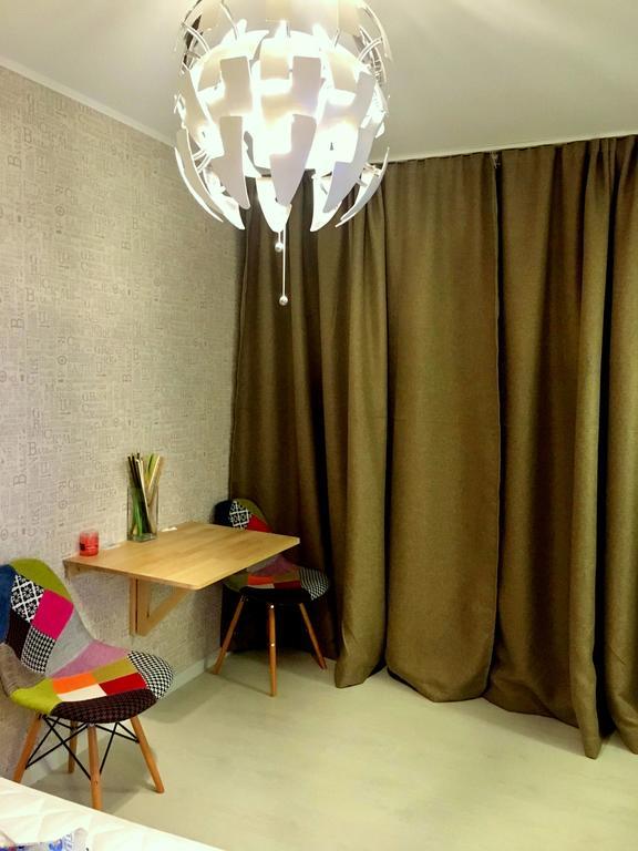 Amy'S Studio Bucharest Luaran gambar